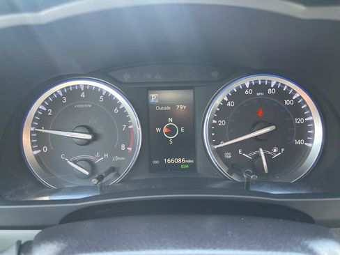 Used 2017 Toyota Highlander XLE AWD/4WD image 14