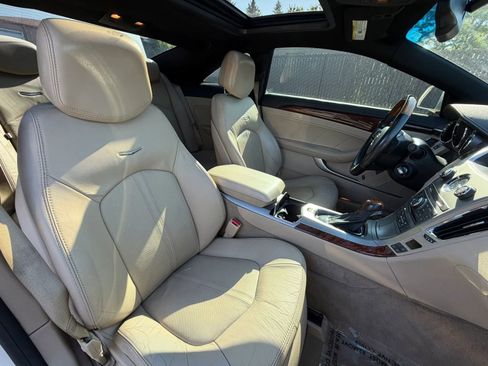 Used 2011 Cadillac CTS Premium RWD image 16