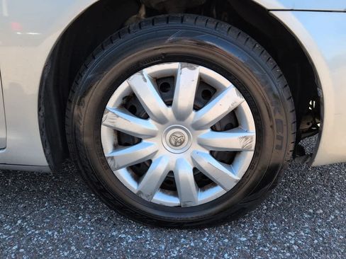 Used 2006 Toyota Camry LE FWD image 11