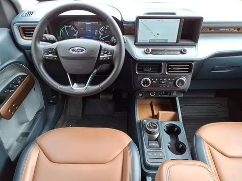 Certified 2024 Ford Maverick Lariat FWD image 17