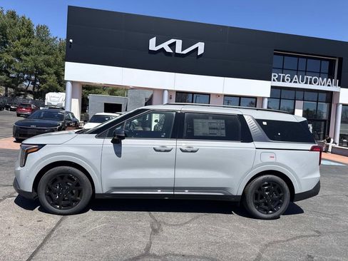 New 2026 Kia Carnival SX w/ SX Dark Edition Package FWD image 2