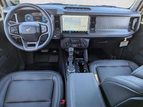 New 2025 Ford Bronco Badlands image 16