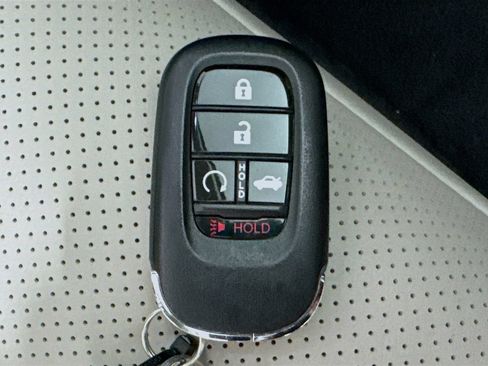 Used 2025 Honda Accord Touring image 40