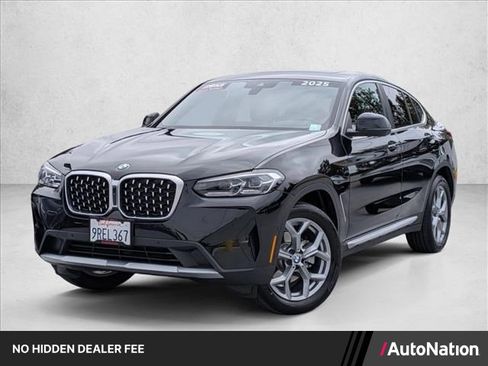 Used 2025 BMW X4 xDrive30i AWD/4WD image 1