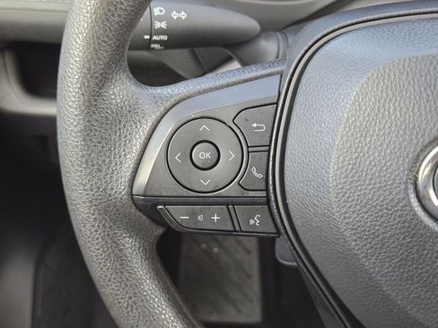 Used 2024 Toyota RAV4 XLE image 28