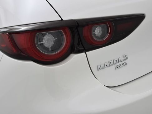 New 2026 MAZDA MAZDA3 Hatchback w/Premium Plus Pkg AWD/4WD image 36