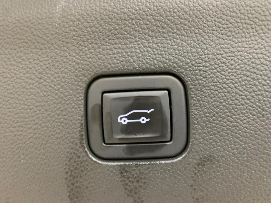 Used 2020 Buick Enclave Premium w/ Sun and Sites Package AWD/4WD image 39