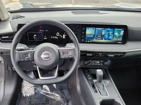 New 2026 Nissan Kicks SV w/ SV Premium Package AWD/4WD image 9