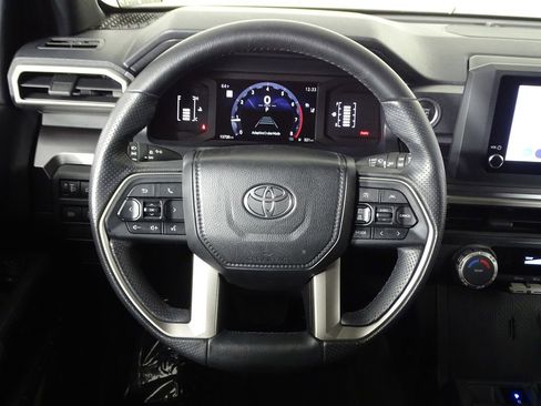 Used 2025 Toyota 4Runner SR5 image 16