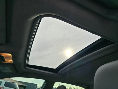 Used 2013 Toyota Camry XLE FWD image 21