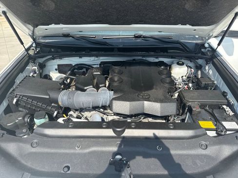 Used 2023 Toyota 4Runner SR5 image 28