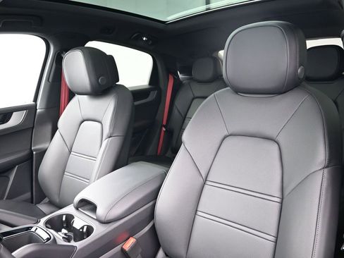 New 2026 Porsche Cayenne Coupe image 5