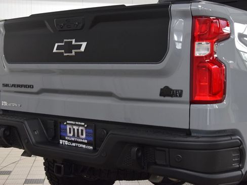 Used 2024 Chevrolet Silverado 1500 ZR2 w/ ZR2 Bison Edition AWD/4WD image 24