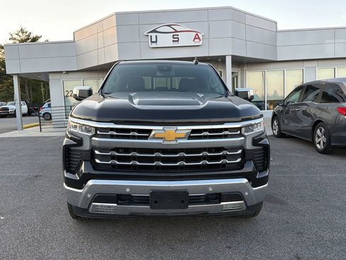 Used 2024 Chevrolet Silverado 1500 LTZ AWD/4WD image 9