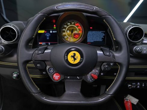 Used 2022 Ferrari F8 Tributo RWD image 41