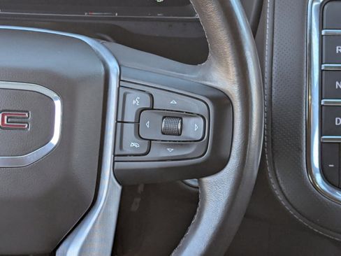 Used 2023 GMC Yukon SLT image 21