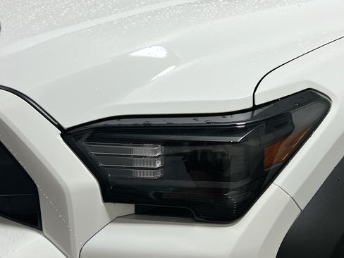 Used 2025 Toyota 4Runner SR5 RWD image 11