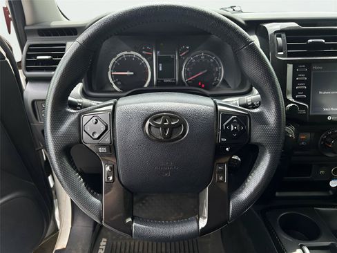 Used 2021 Toyota 4Runner TRD Off-Road Premium w/ Moonroof Package AWD/4WD image 20
