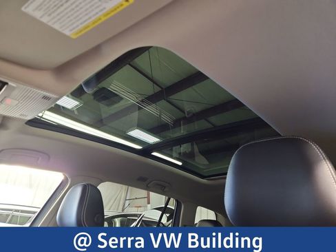 Used 2024 Volkswagen Atlas SEL AWD/4WD image 14