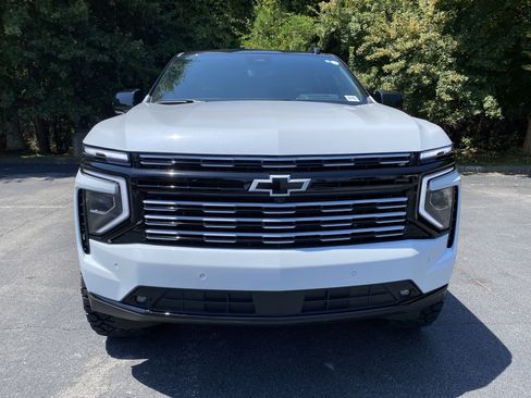 New 2026 Chevrolet Tahoe High Country AWD/4WD image 3