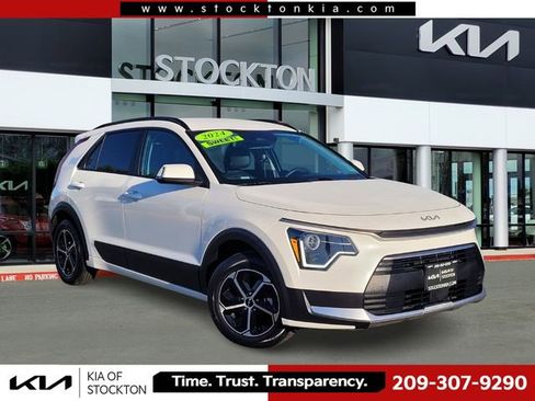Used 2024 Kia Niro EX FWD image 1