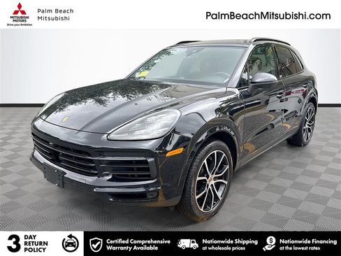 Used 2020 Porsche Cayenne S image 1