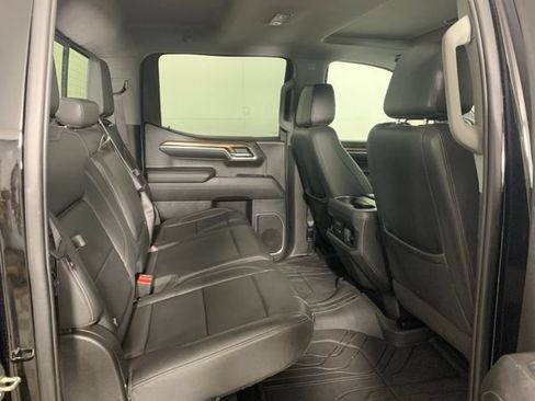 Used 2023 Chevrolet Silverado 1500 RST w/ Redline Edition AWD/4WD image 23