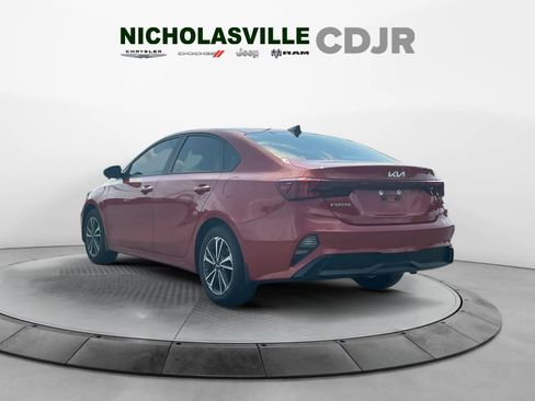 Used 2024 Kia Forte LXS w/ LXS Technology Package FWD image 3