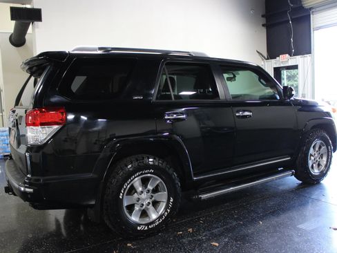 Used 2012 Toyota 4Runner SR5 w/ Convenience Pkg RWD image 3