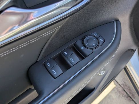Used 2022 Buick Envision Preferred FWD image 6