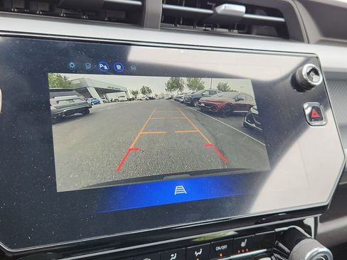 New 2027 Chevrolet Bolt LT w/ Comfort Package FWD image 15
