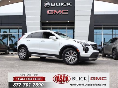 Used 2022 Cadillac XT4 Premium Luxury w/ Enhanced Visibility Package FWD image 1