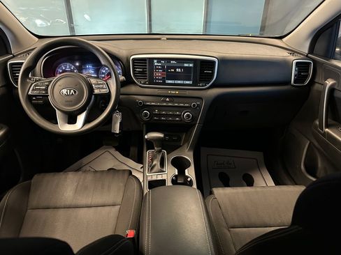 Used 2020 Kia Sportage LX AWD/4WD image 9