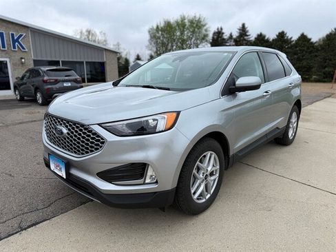 Certified 2024 Ford Edge SEL w/ Convenience Package AWD/4WD image 2