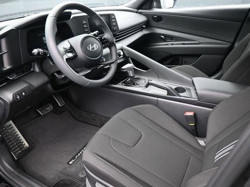 New 2026 Hyundai Elantra Sport image 9