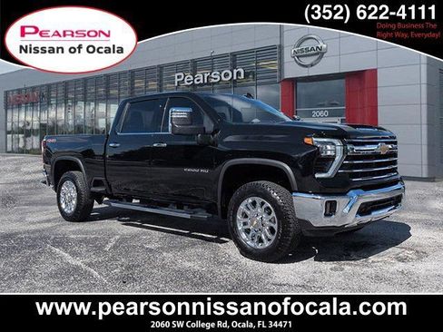 Used 2025 Chevrolet Silverado 2500 LTZ AWD/4WD image 1