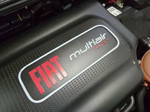 Used 2014 FIAT 500L Trekking w/ Popular Equipment Group image 26