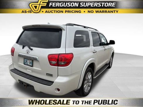Used 2014 Toyota Sequoia Platinum image 3