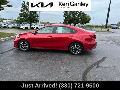 Used 2024 Kia Forte LXS FWD image 8