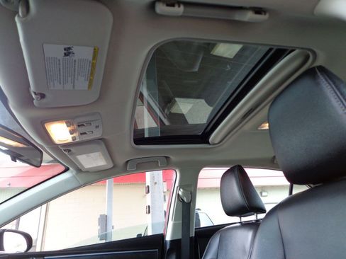 Used 2015 Toyota Corolla LE Premium FWD image 19