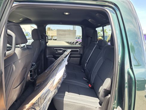 New 2026 RAM 1500 Big Horn AWD/4WD image 16