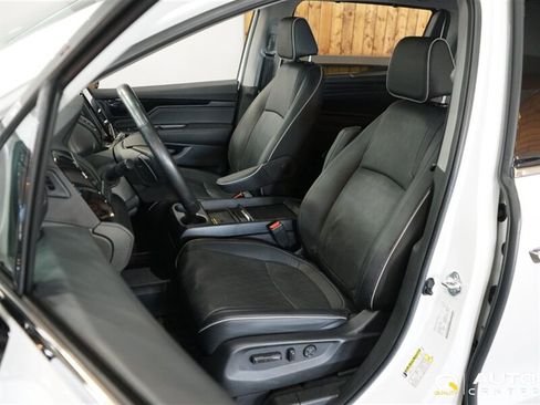 Used 2023 Honda Odyssey Touring image 12