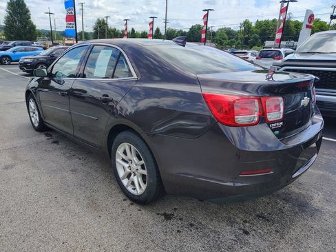 Used 2015 Chevrolet Malibu LT w/ Power Convenience Package FWD image 6