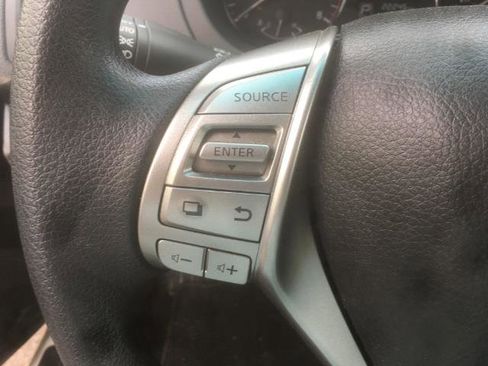 Used 2015 Nissan Altima 2.5 S w/ Power Driver Seat Package image 4