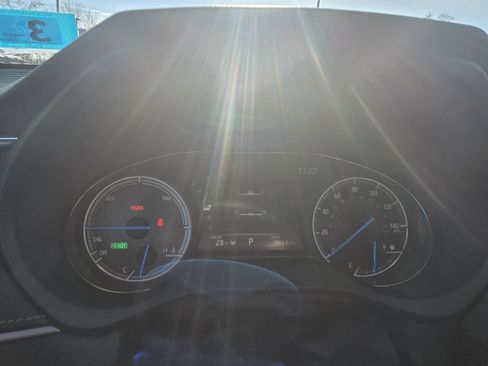 Certified 2023 Toyota Venza XLE image 20