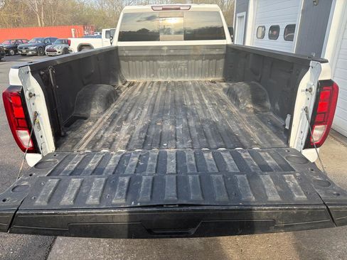 Used 2021 GMC Sierra 2500 SLE w/ SLE Value Package; image 21