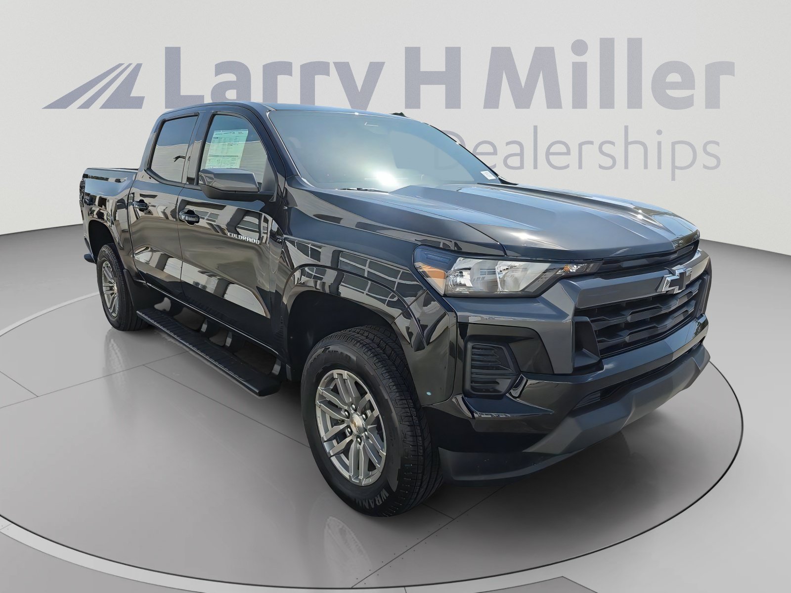 New 2026 Chevrolet Colorado LT AWD/4WD image 2
