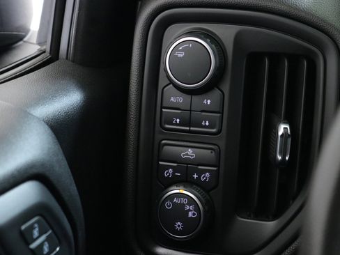 Used 2020 Chevrolet Silverado 1500 Custom Trail Boss w/ Custom Convenience Package image 15