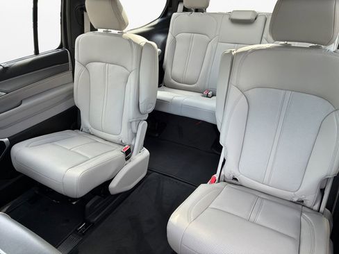 New 2026 Jeep Grand Wagoneer Limited AWD/4WD image 22