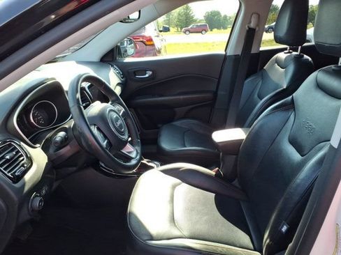 Used 2018 Jeep Compass Limited w/ Navigation Group AWD/4WD image 24